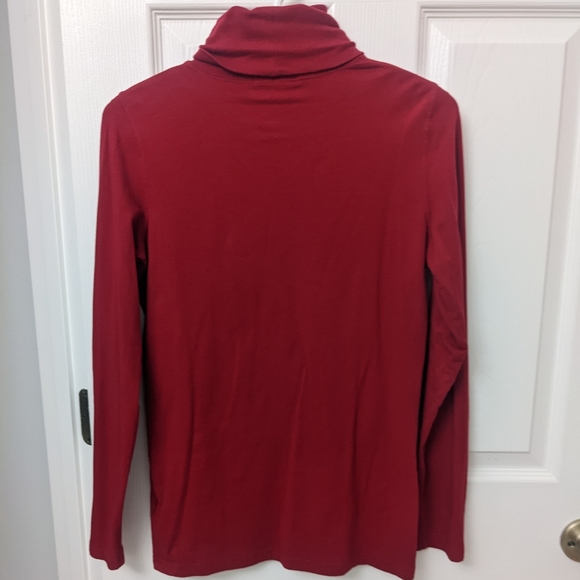 Red long sleeve turtleneck - Picture 2 of 6